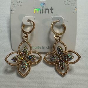 New MINT Clover earrings -gold tone